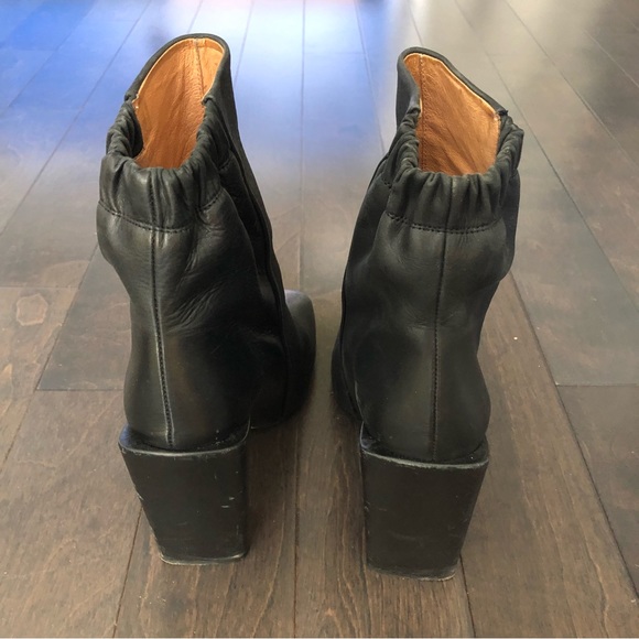 L’Intervalle leather booties - Picture 6 of 9
